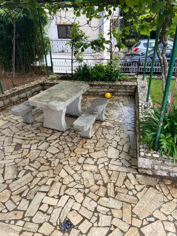 Vita Rovigno Esterno foto